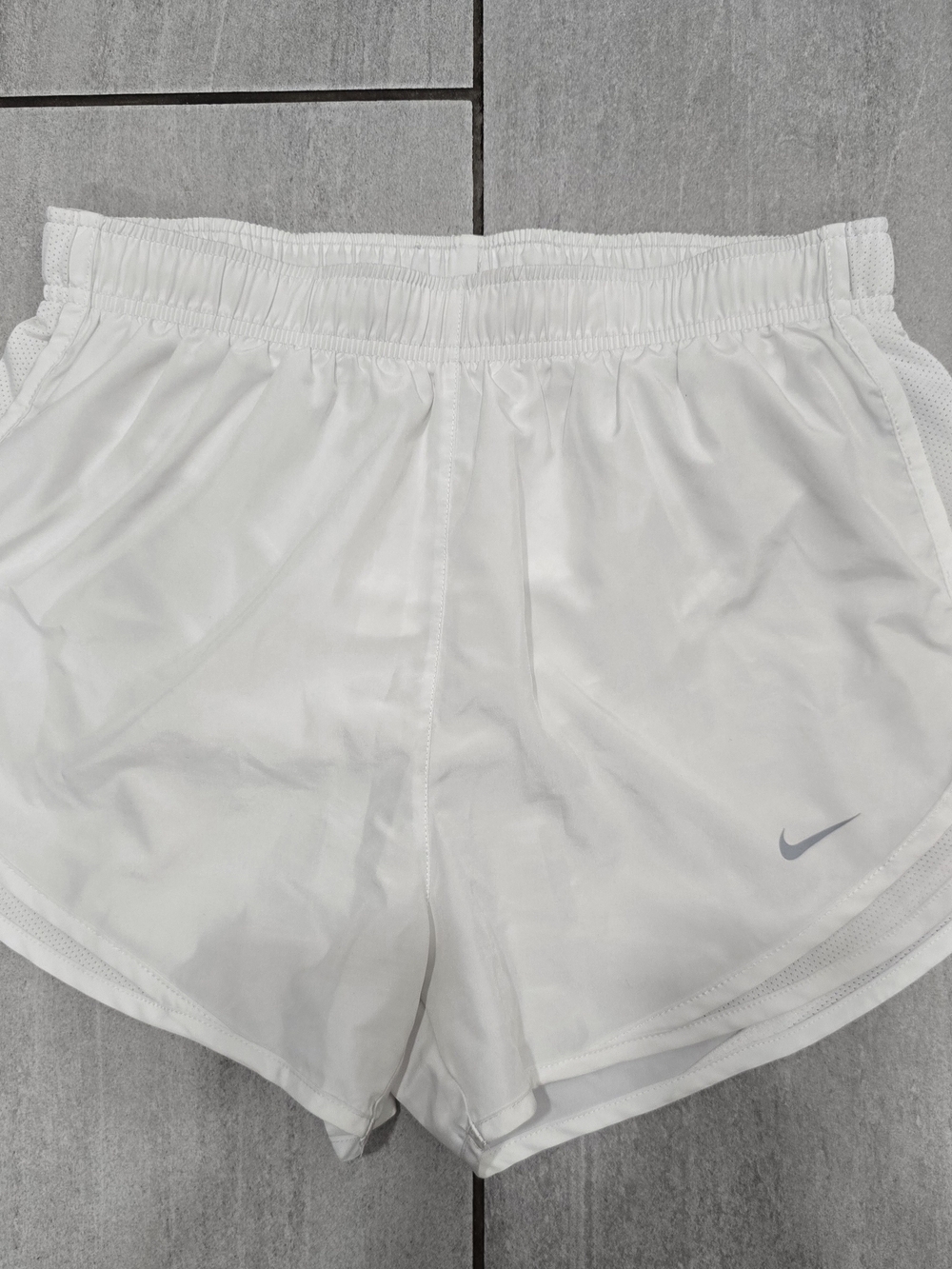 Nike Dri-FIT Tempo Running Shorts White Women's Medium Athletic Workout